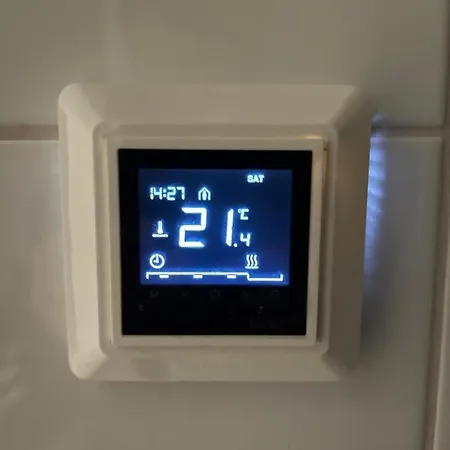 Διαμέρισμα New Built One Bedroom Nearby Train Station