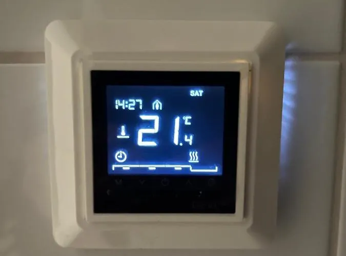 Lägenhet New Built One Bedroom Nearby Train Station